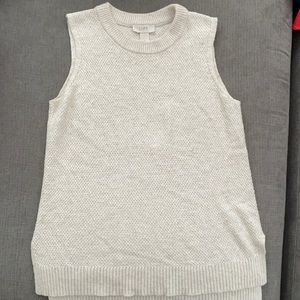 Sleeveless sweater blouse